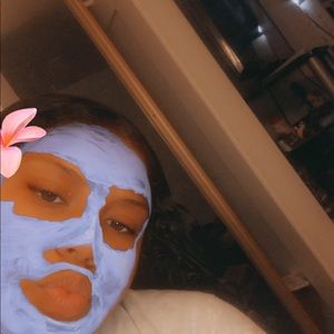 Meet your Posher, Jade